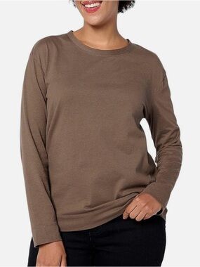 Koolaburra by UGG Long-Sleeve Crewneck in Dark Oak 100% Cotton